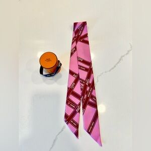 Authentic Vintage Hermés Twilly Scarf